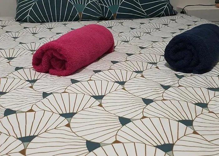 Bed & Breakfast Proche Centre, Gare, Parc, Parking By Maison Bonhage 3*