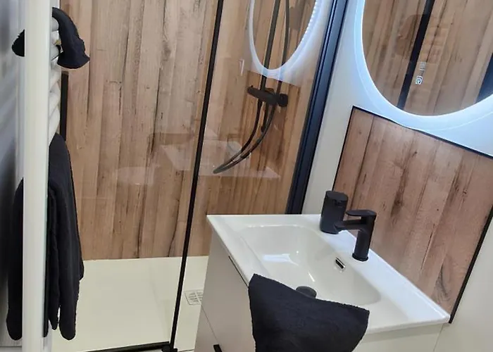 Proche Centre, Gare, Parc, Parking By Maison Bonhage Bed & Breakfast